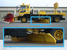 車体下部に取り付けられたグレーダー