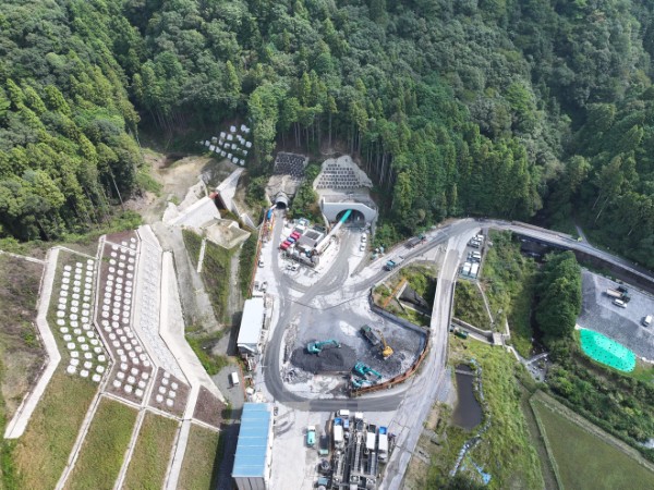 養老トンネル 養老トンネル