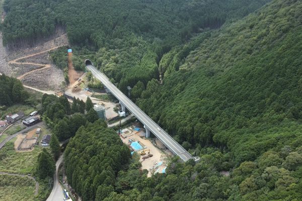 西山川橋