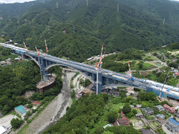 山北天空大橋（河内川橋）