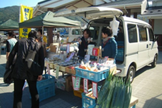 軽トラ市 舞鶴若狭道 三方五湖PA