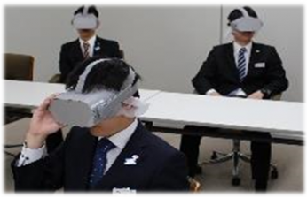 写真3 VRによる疑似訓練の様子