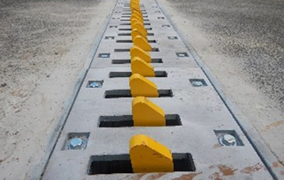 路面埋込型ブレード