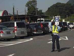 (3)休憩施設等での駐車場整理員の配置