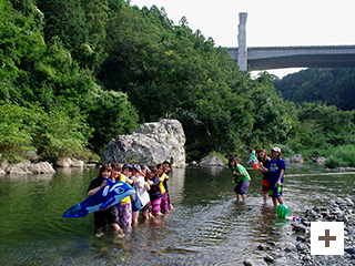 “在津田川玩”