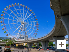 「高速道路で観覧車へ」