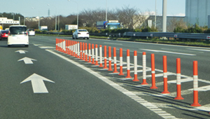 逆走を防ぐための対策 無くそう逆走 高速道路は一方通行です 安全走行 ドライバーズサイト 高速道路 高速情報はnexco 中日本