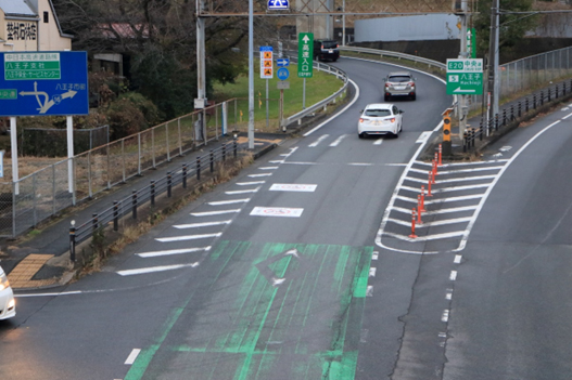 高速道路の入口案内